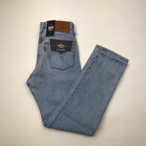 NWT Levi’s Wedgie High Waist Knee Rip Jeans - Picture 3 of 3